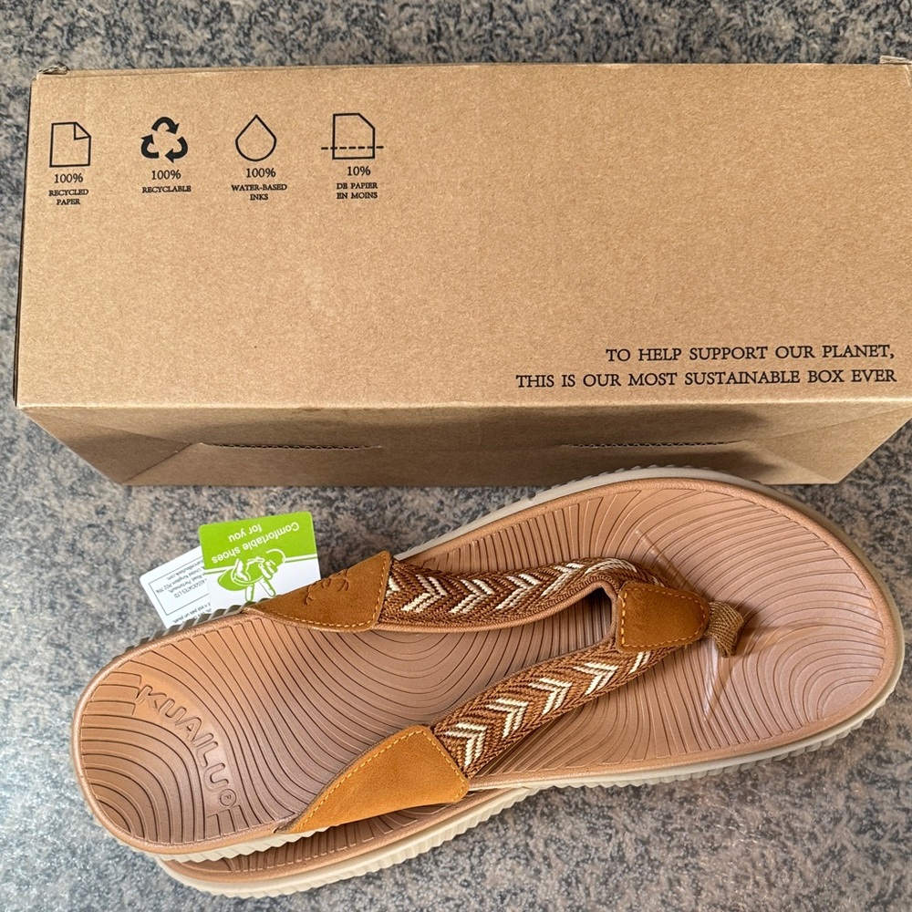 Kulai Uo Tan Sandals for Men size 12 wide khaki color, thick foam sole - Picture 7 of 8